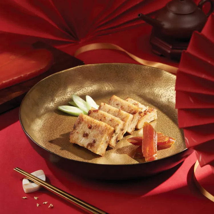 頑粿烏魚子蘿蔔糕750g，原價480元，特價380元。業者提供