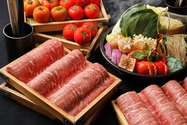 晶華美食到你家重磅雙饗壽喜燒套餐。業者提供