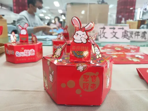 作家「徵讚」安太座10小時衝3萬 藍勾勾「座標之力」太猛!他跪:屎定了