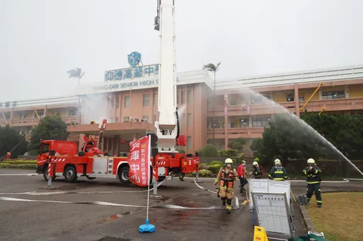 竹縣消防局救災救護演習 校園火災搶救精實逼真