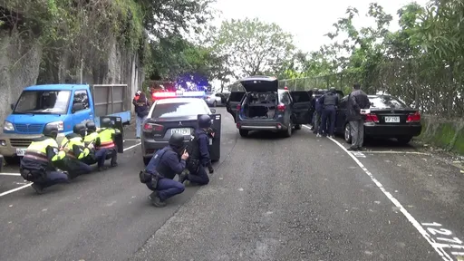 年節治安守護不打烊 新店警防搶演練登場