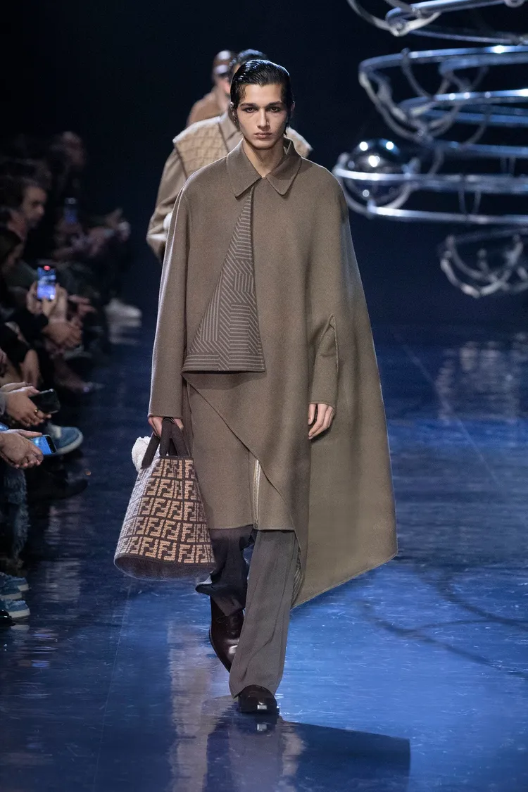 FENDI 2023秋冬男裝系列大秀。品牌提供