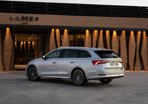 供不應求暫停接單10個月 Škoda Octavia宣布重啟銷售再送四大配備