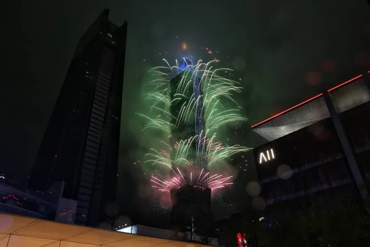 台北跨年晚會101跨年煙火秀。攝影中心攝