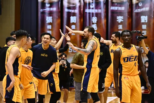 見一次打一次！中信特攻對台鋼獵鷹跨季連贏10場　T1首支10勝球隊 