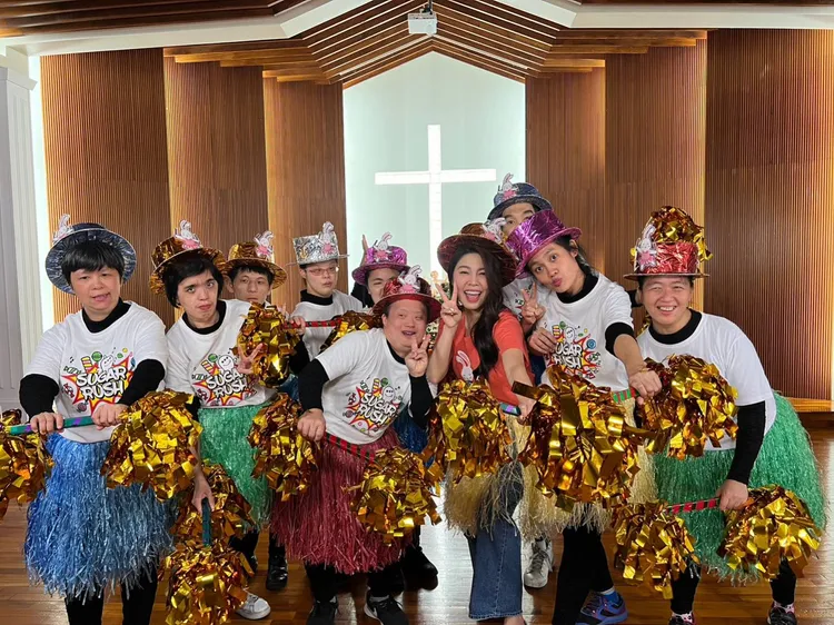 白家綺暫拋被攻擊煩心事投身公益。同德傳播提供