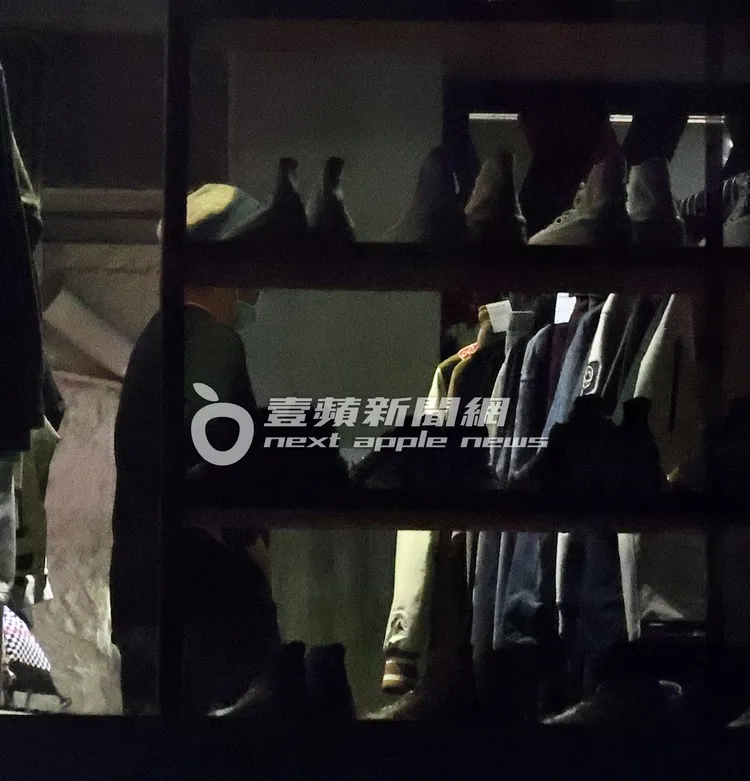 餐畢，郭彥甫到周杰倫開的潮牌店逛衣服。特勤中心攝