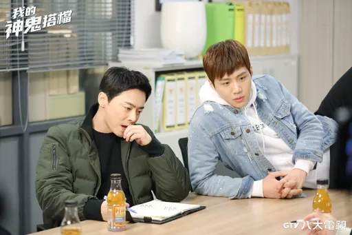 金宣虎《神鬼搭檔》變靈魂附曹政奭身 冬天1套戲服褲子還破洞敬業跳河