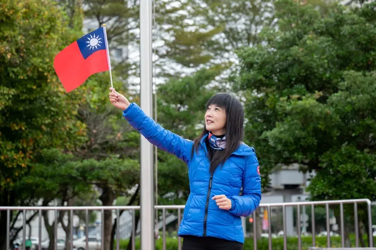 新北市議員蔡淑君參加典禮時，忍不住興奮地說「林口人是最棒的！」