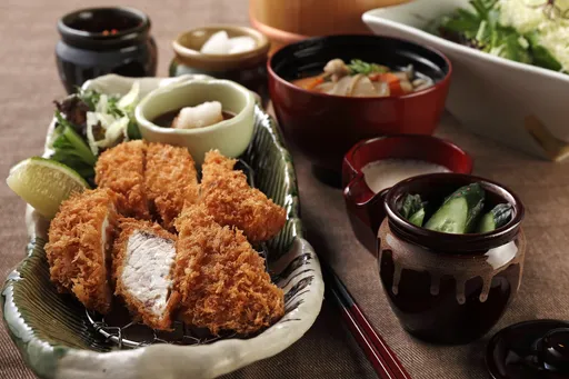 年年有魚(上)|連鎖日式豬排品牌 鰤魚土魠魚炸燉皆鮮美