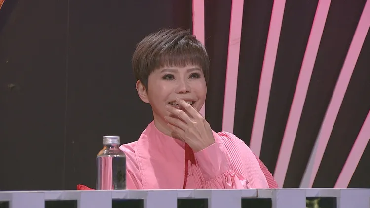 詹雅雯也無法忍笑。三立提供