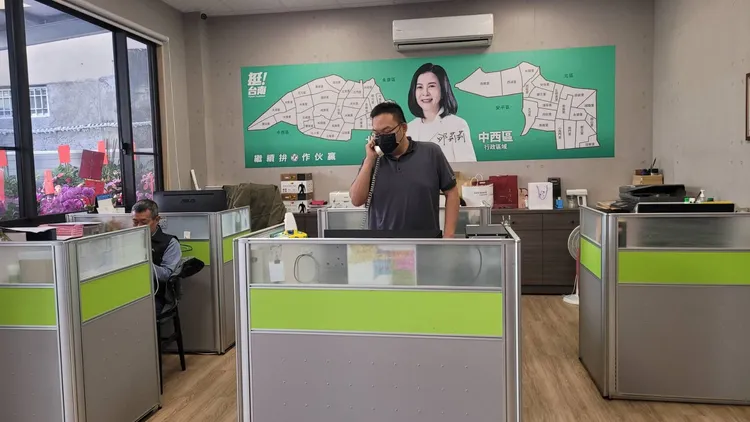 議長邱莉莉昨交保後未現身服務處。劉榮輝攝