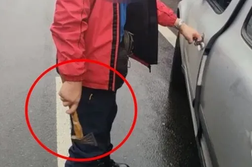 汐止行車糾紛駕駛好兇 嗆聲小心一點!下車竟掏出斧頭攻擊