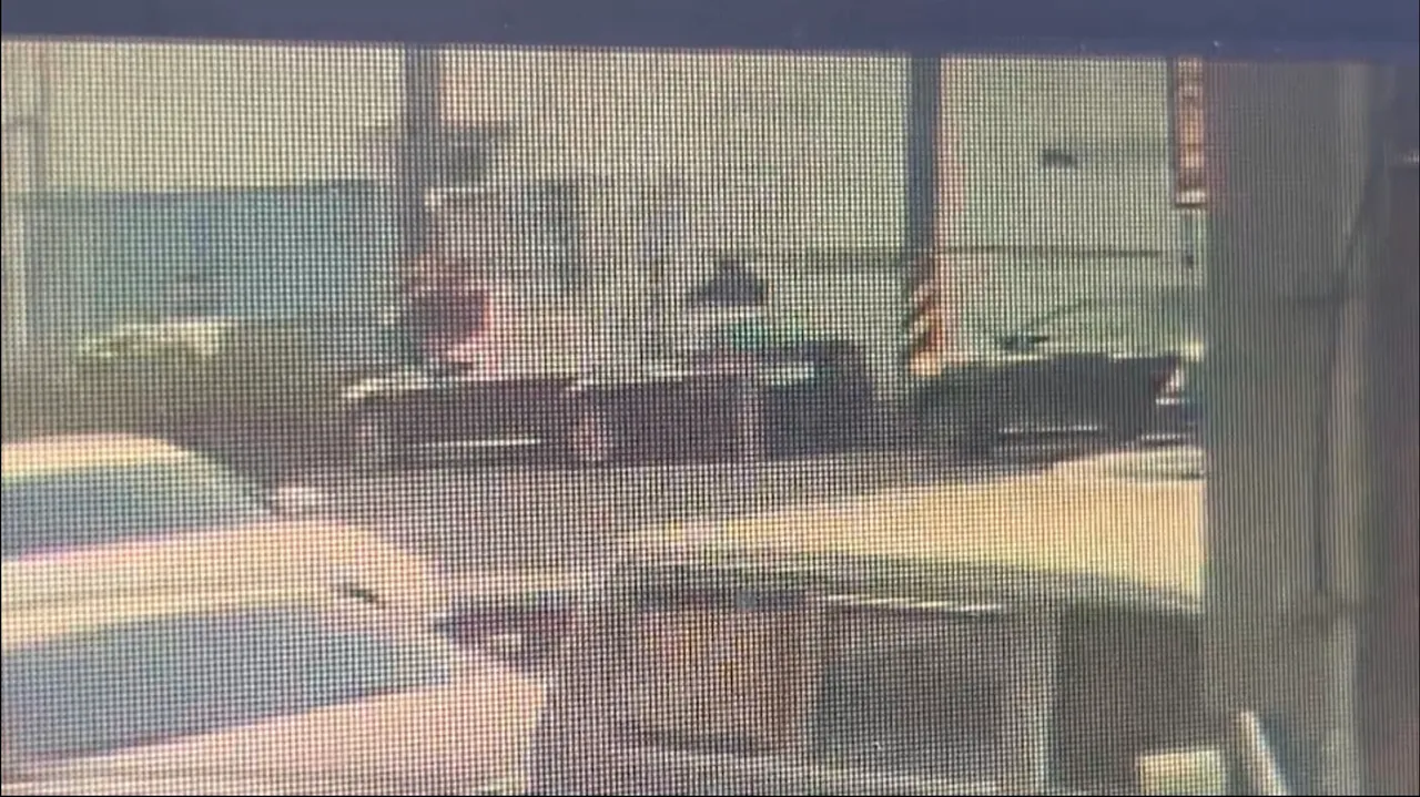 警方調閱監視器鎖定特定對象追緝中。竹東警分局提供