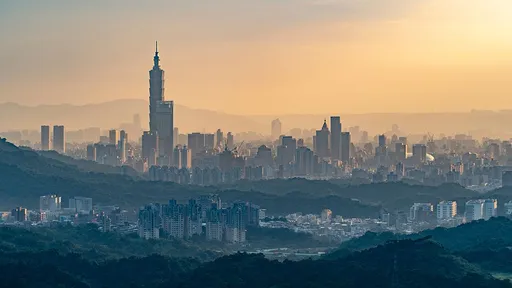 年薪百萬存款近2千萬 北漂科技男:該在台北買房?或回南部生活?