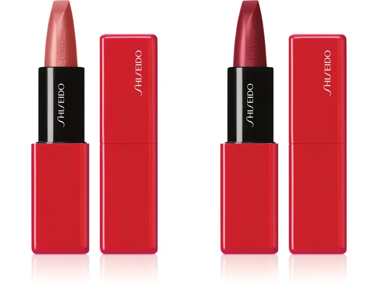 「裸鑽尤物」造型使用#404裸鑽尤物（左）和#411梅子漿果（右）。品牌提供