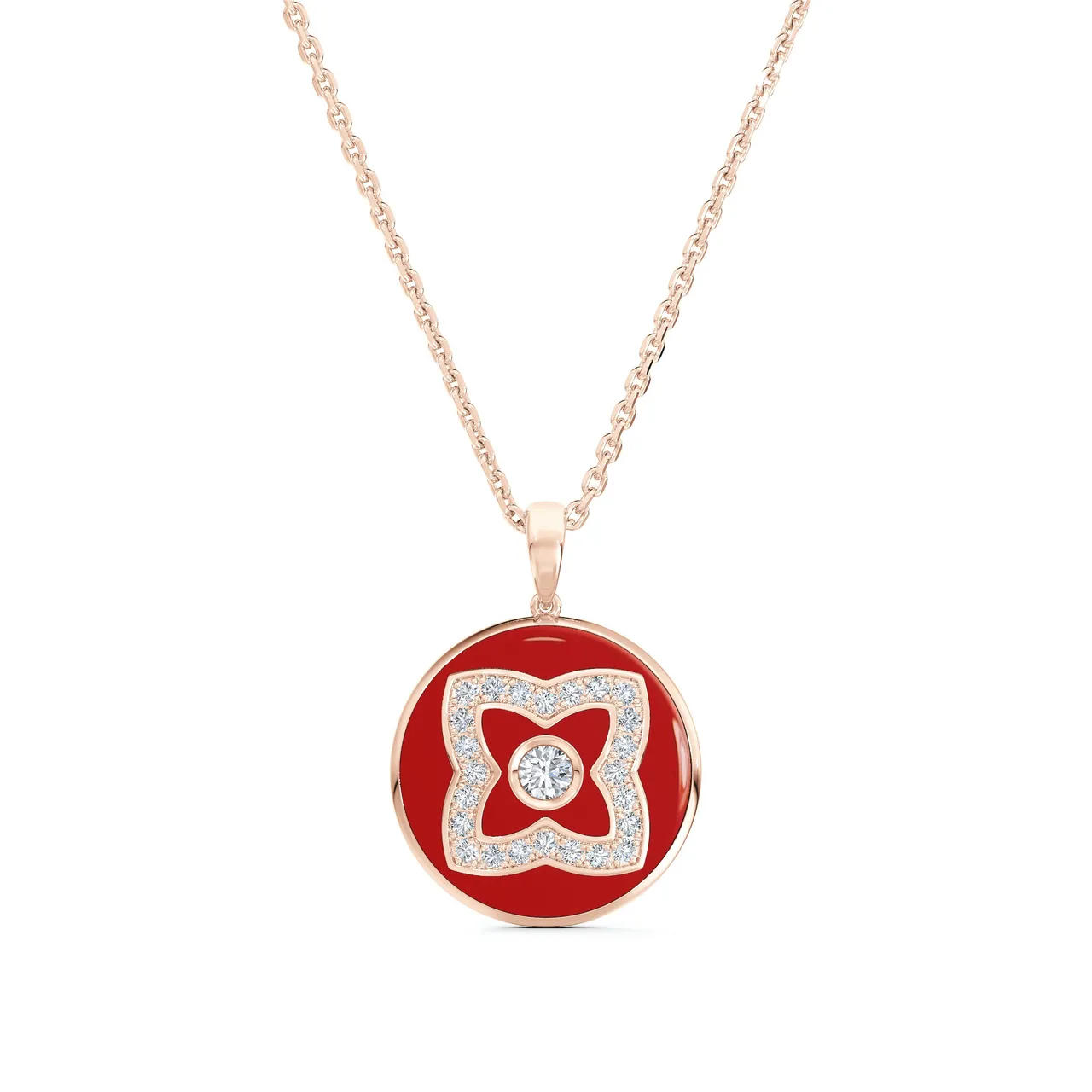 De Beers Enchanted Lotus玫瑰金紅色琺瑯鑲鑽圓牌項鍊,8萬元。品牌提供
