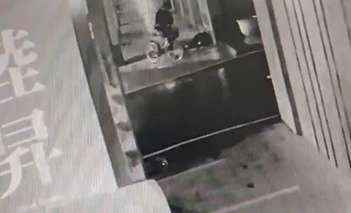 醉漢路倒遭單車男盯上　衰啊！醒來皮夾遭竊、信用卡還被盜刷