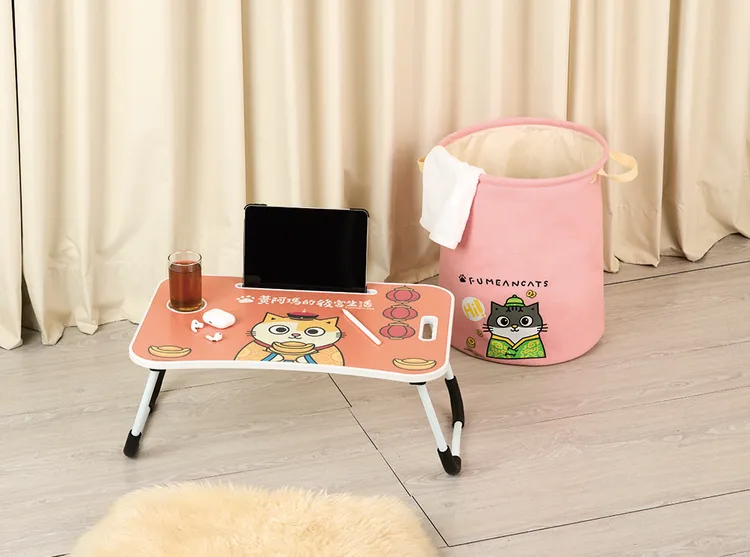 萬用折疊桌/洗衣收納籃。業者提供