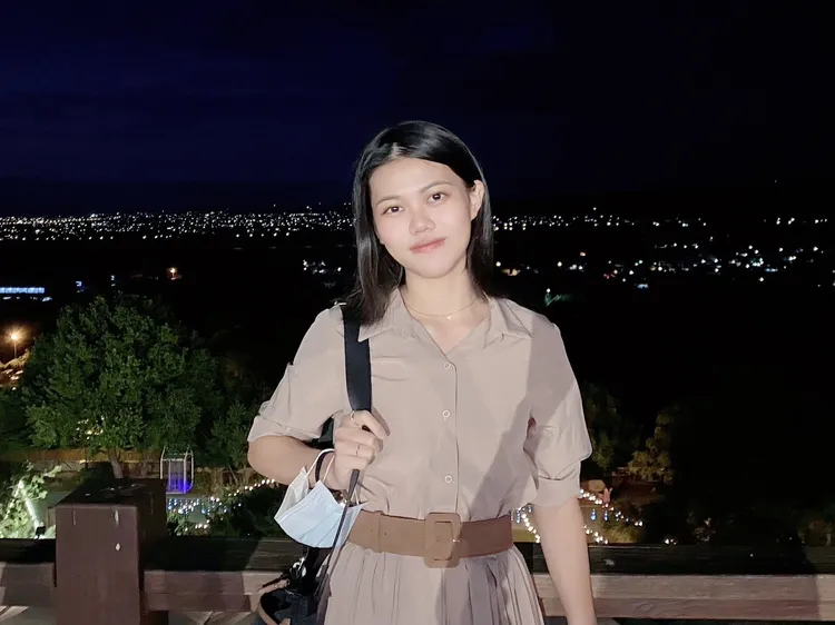 警專實習生張立欣，實習首日協助沒油駕駛解決困境。讀者提供