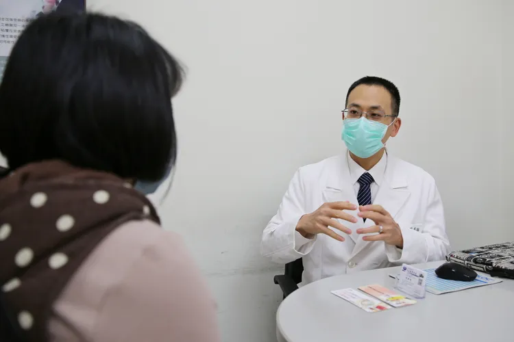 慈濟乳房醫學中心主任張群明醫師。