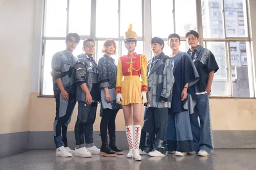 小S女兒跨刀拍魚丁糸MV 青峰剉咧等「怕被你娘K回來」