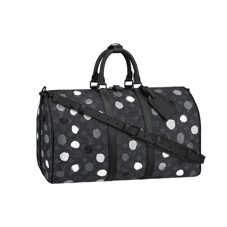 LV x草間彌生系列Keepall 55旅行袋，11萬1000元。品牌提供