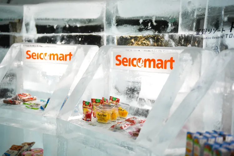 星野TOMAMU度假村特別邀來北海道便利商店品牌「Seicomart」，首度進駐愛絲冰城。田欣雲攝