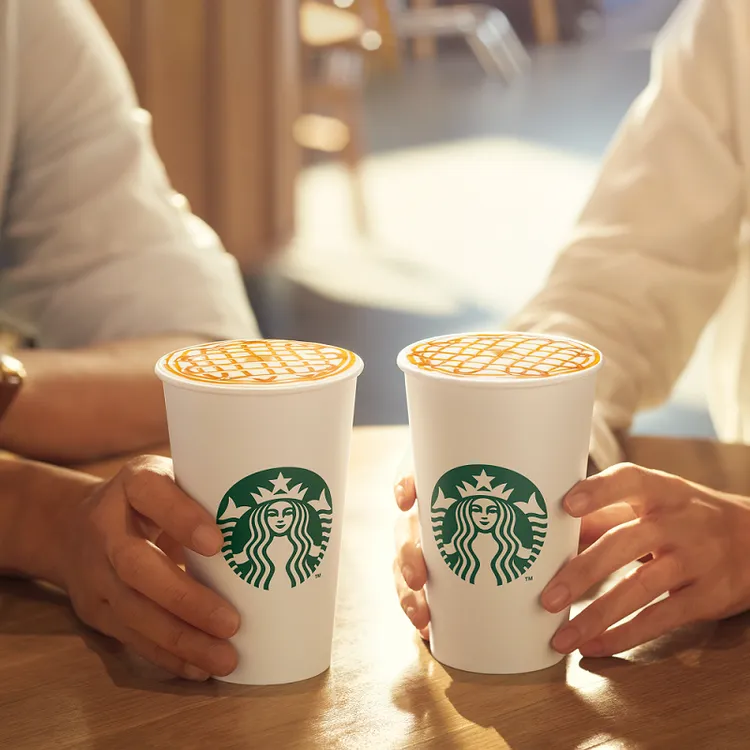 今天(1/9)上午11點至晚間8點購買兩杯特大杯「特選濃縮咖啡系列」，第2杯由星巴客招待。翻攝FB/星巴克咖啡同好會