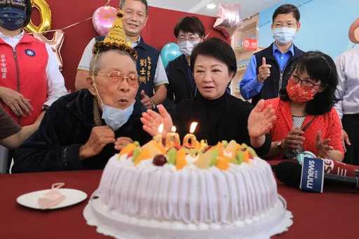彩虹爷爷100岁了!不老顽童将继续创作 生日愿望曝光