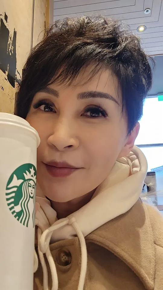 藝起發光前教友王瑞玲頻頻發文。翻攝王瑞玲臉書