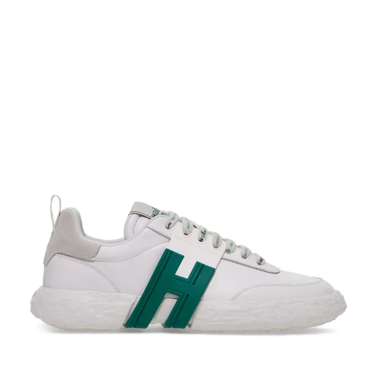 HOGAN 3R綠色環保系列休閒鞋，2萬1000元。品牌提供