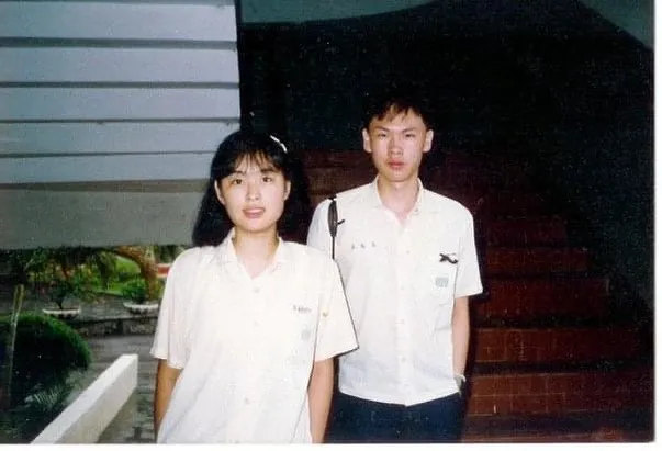 賈永婕表示很想重回自己的學生時代，還說自己在高中時就是個有劉海的女生。翻攝janet_chia_ IG