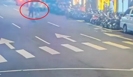 地上整灘血！西門町驚爆隨機攻擊　惡男抓狂拿酒瓶打無辜婦