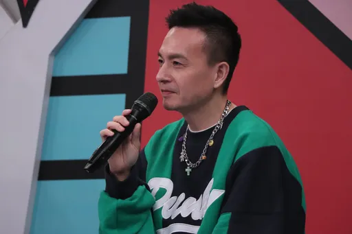 小鐘私訊林襄內幕曝光　邀一同過年慘被打槍