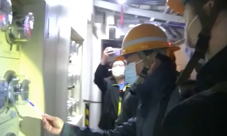 台電人員清查電錶。翻攝畫面