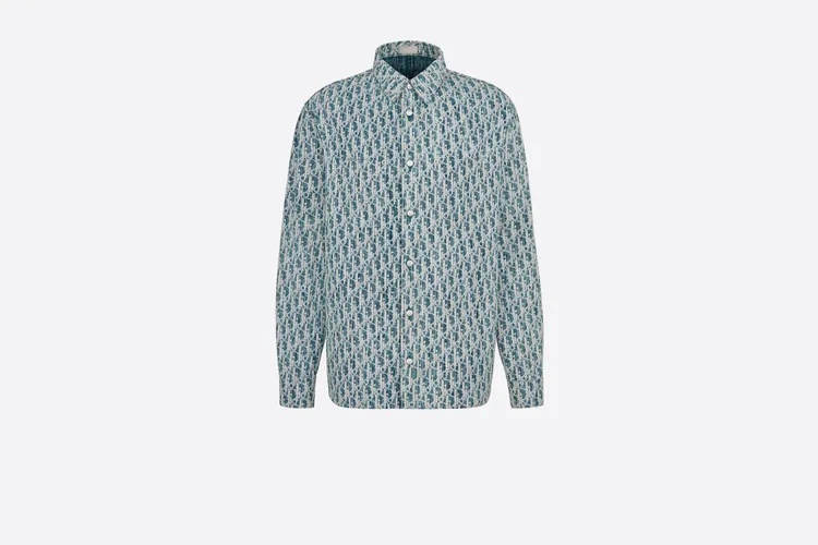DIOR Essential藍綠色Dior Oblique圖紋丹寧襯衫，5萬6000元。品牌提供