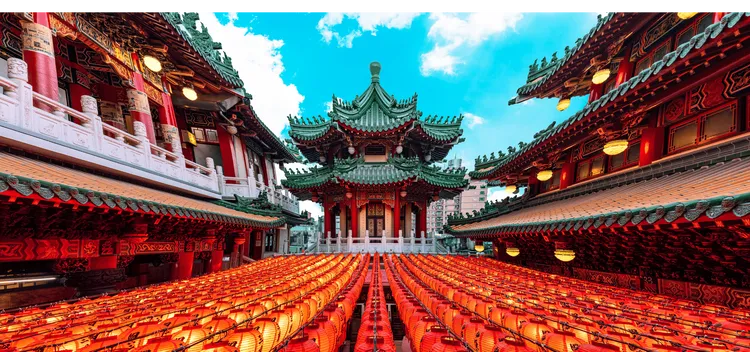 高雄知名的三鳳宮香火鼎盛。翻攝三鳳宮網站