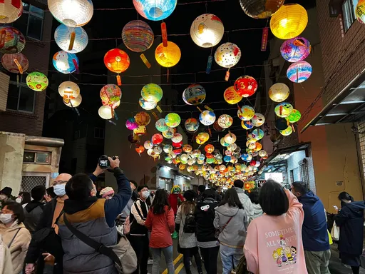 台南春节观光开红盘!10天破千万人次 古城魅力吸引《纽约时报》专文报导