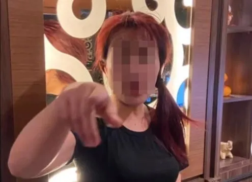 按摩女強摸男客下體!遭喝止仍再摸2次拉開內褲「視姦」 受害男崩潰爆哭