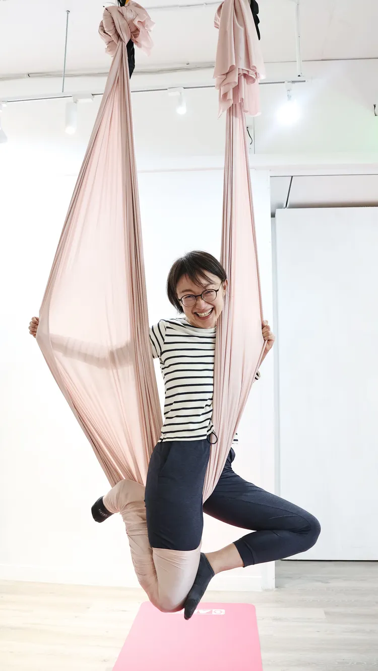 在旁低調練習的吳怡玎，沒想到身材柔軟度頗佳，不少動作都游刃有餘。葉志明攝