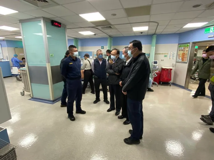 彰化警局長張國雄趕赴醫院關心探視。翻攝畫面