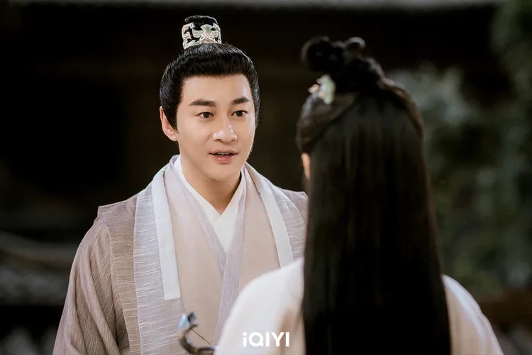 何潤東《浮圖緣》中飾演逐漸因權力扭曲的皇帝慕容高鞏。愛奇藝國際站提供