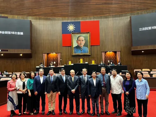 立法院會期將屆!民進黨團新幹部出爐 「他」回鍋任幹事長