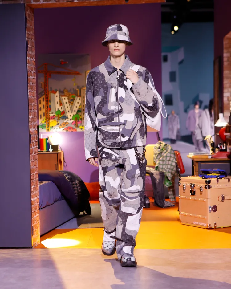 Dillane鍾情運用的藝術塗鴉元素，也在LV的精湛工藝下呈現出不同的效果。品牌提供