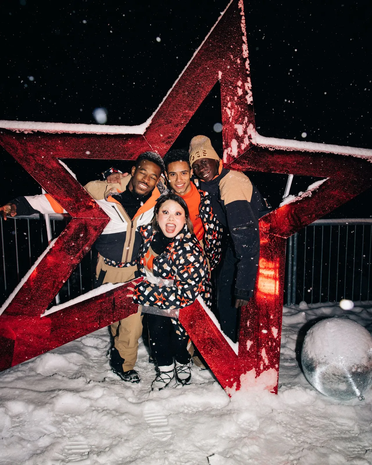 渡邊直美在阿爾卑斯山派對玩得很開心。品牌提供