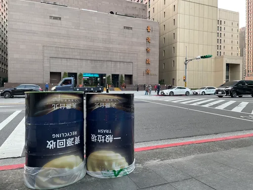 北市垃圾桶回來了!回復疫情前2000組 燈會再設60組汽油桶