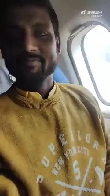 手機的主人。引自微博