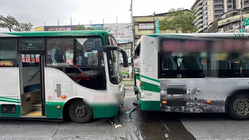 疑未保持安全距離 新莊2輛公車追撞3乘客受傷