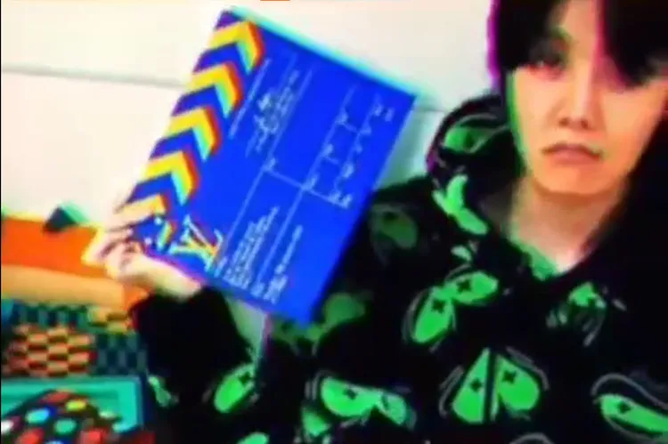 BTS另位成員J-Hope在IG上替法國精品路易威登將於台灣時間1月19日晚間9點半登場的2023秋冬男裝大秀宣傳。翻攝uarmyhope IG